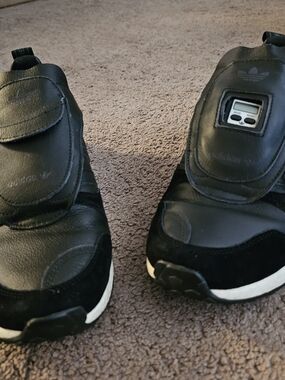 ADIDAS micropacerxR1 Mens 9 Sneakers